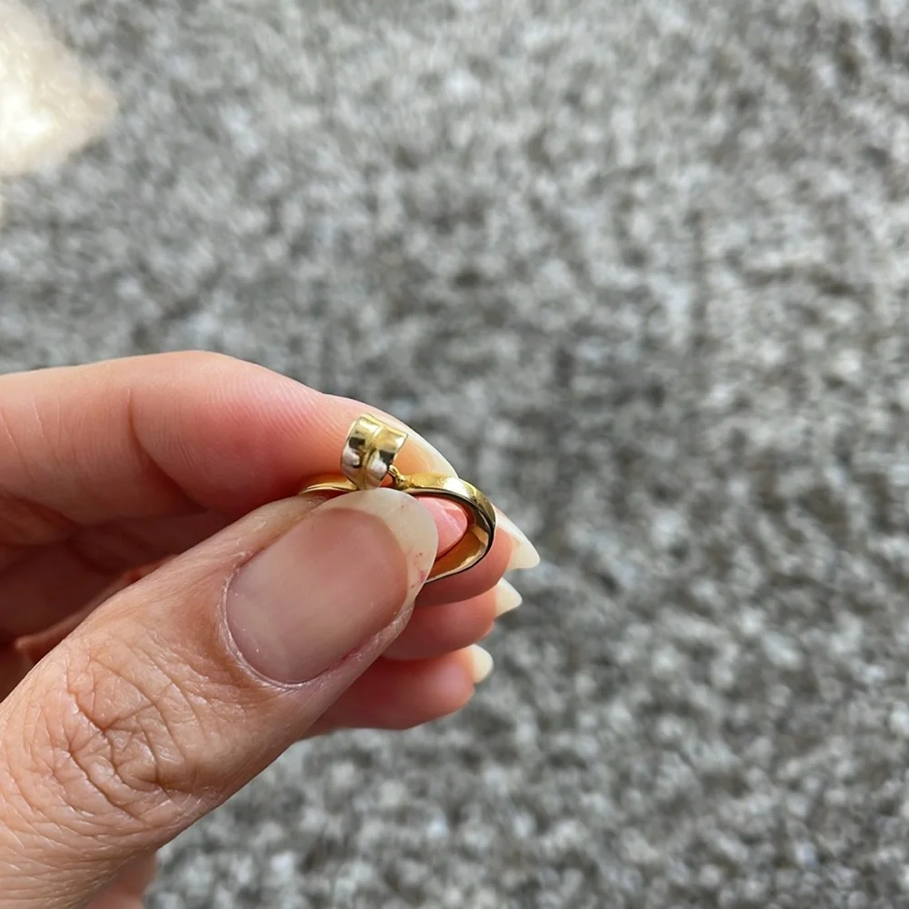 18k Gold Heart Pendant - Picture 10 of 11